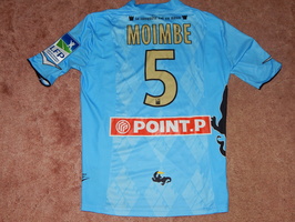 MOIMBE_Wilfried_port___avec_TOURS_en__coupe_de_la_Ligue_2012-2013_Arri__re.JPG